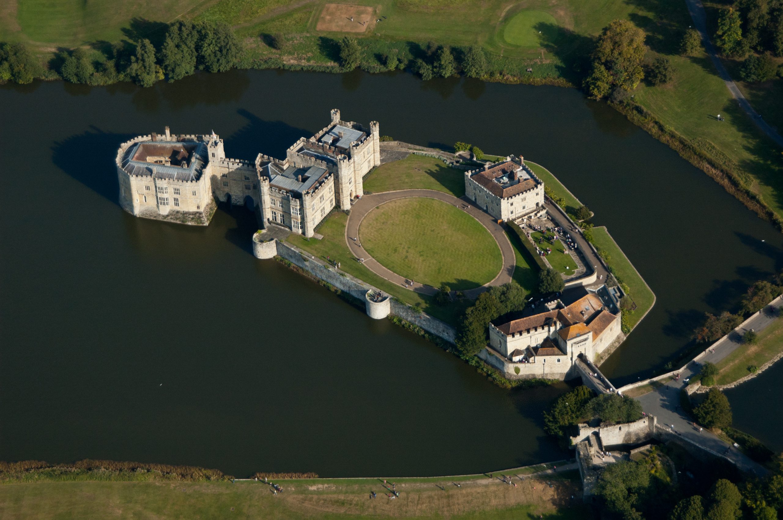 leeds castle library