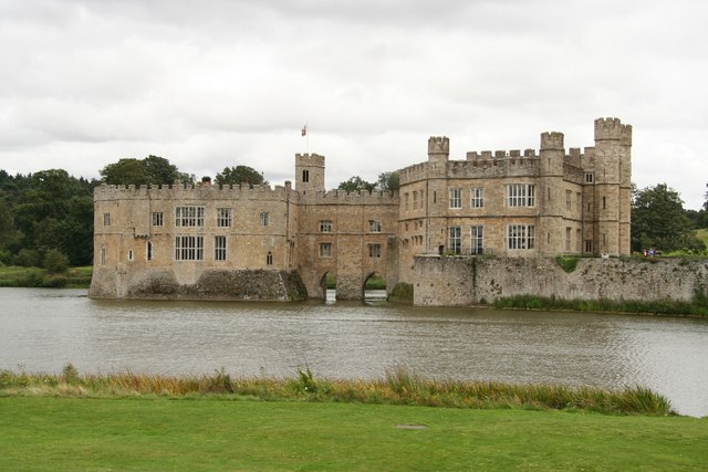 leeds castle punting