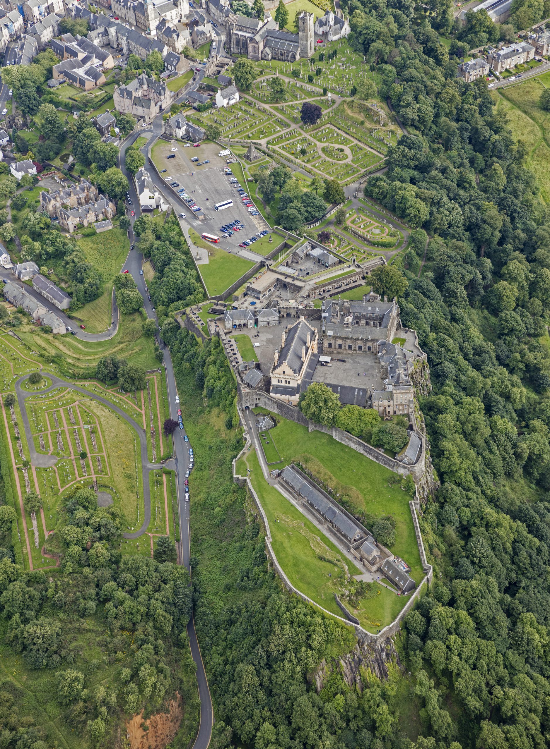 is stirling castle national trust open