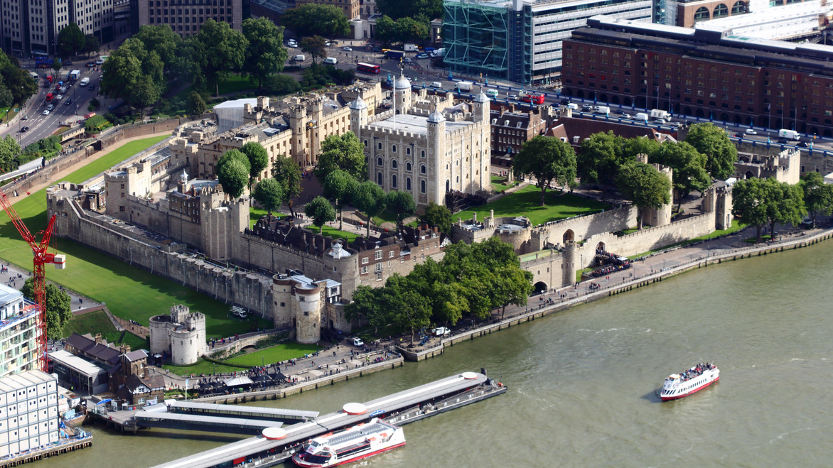 new armories cafe tower of london