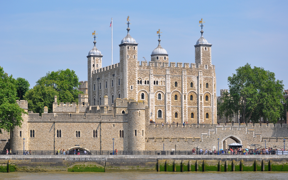 tower of london night view