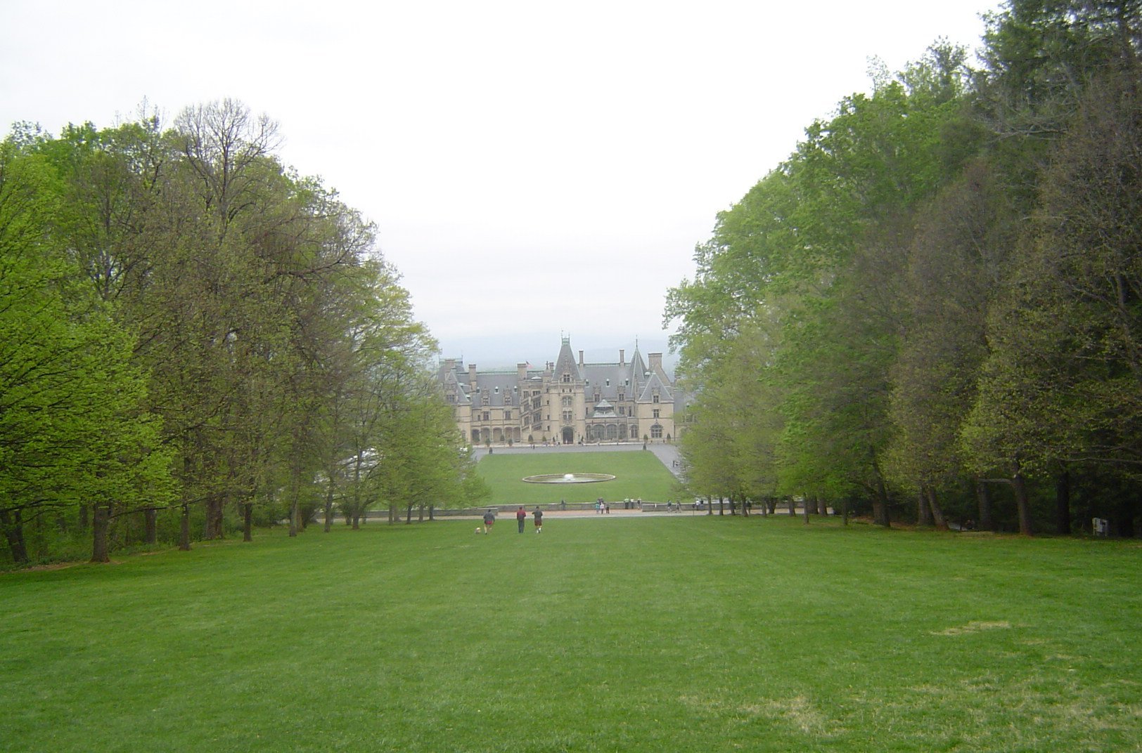 who did the biltmore estate belong to