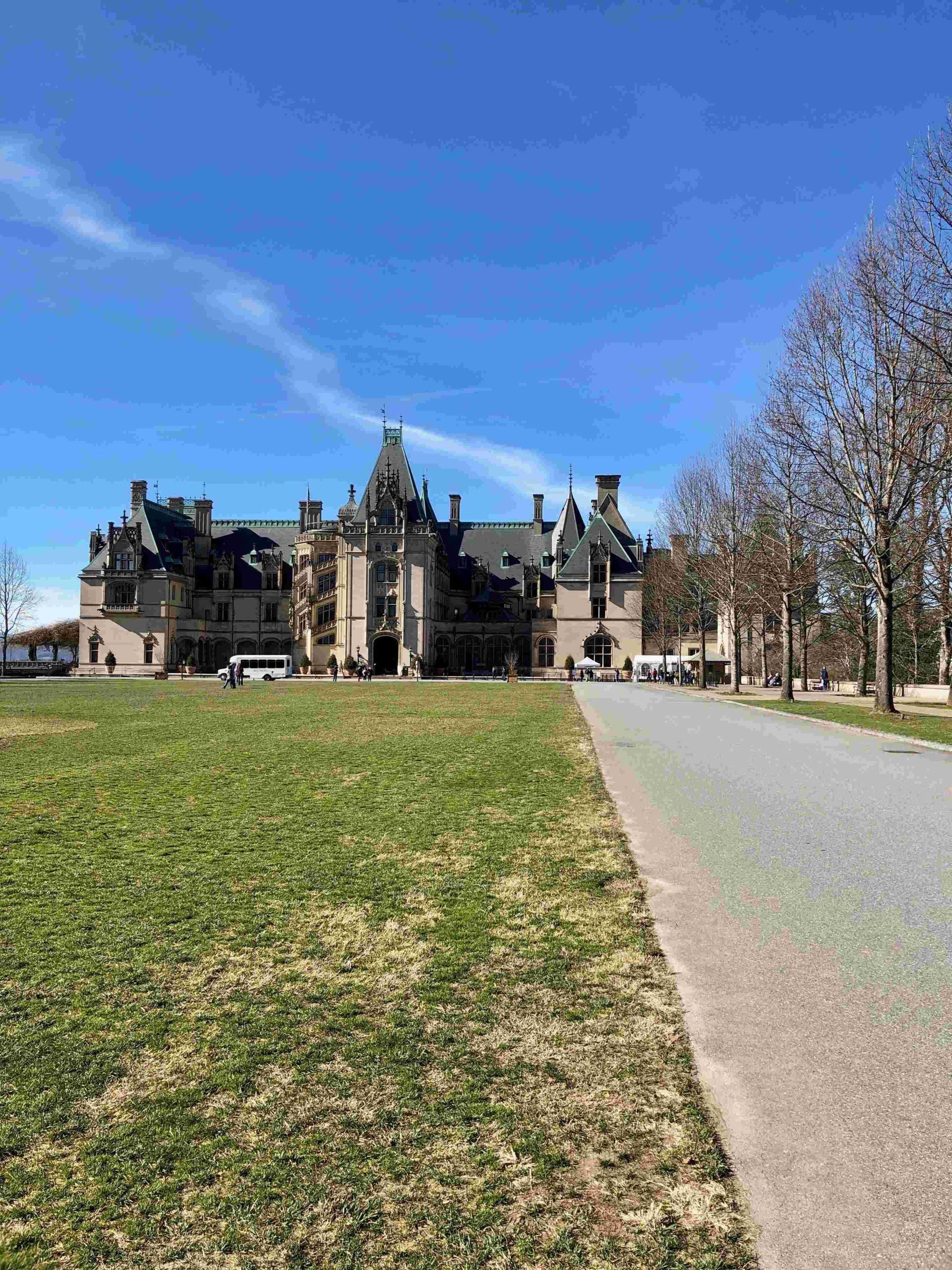 what river runs through biltmore estate