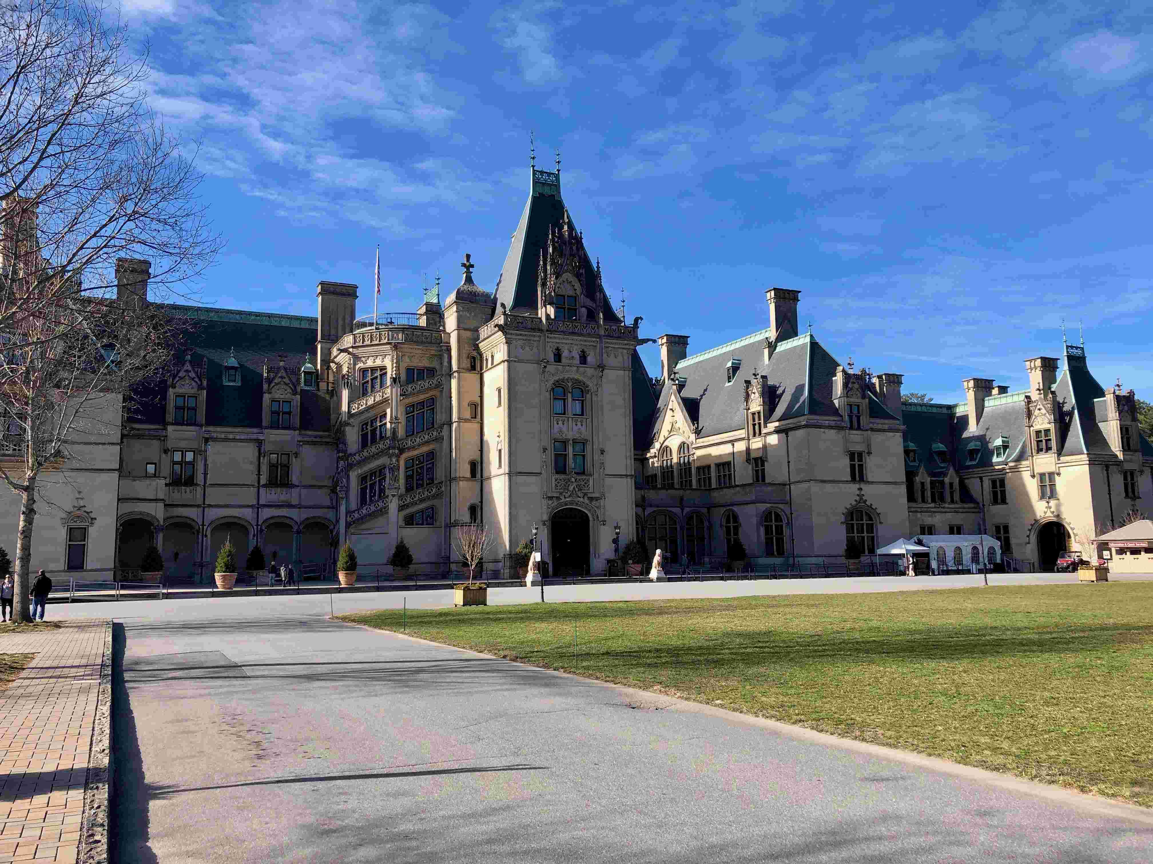 biltmore estate wine grape crushing